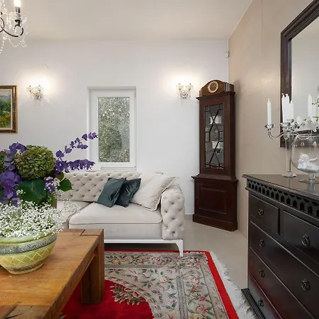 Hundefreundlliche Mit Privatpool, Panorama Meerblick, Outdoor-kueche, Babybett Hébergement de vacances Poreč