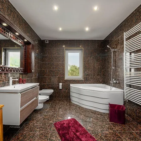 Hundefreundlliche Mit Privatpool, Panorama Meerblick, Outdoor-kueche, Babybett Hébergement de vacances *