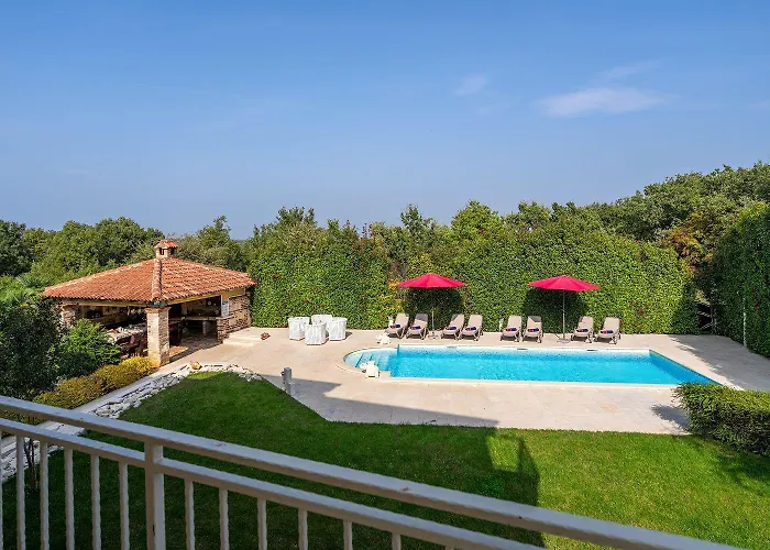 Hundefreundlliche Mit Privatpool, Panorama Meerblick, Outdoor-kueche, Babybett Hébergement de vacances Poreč