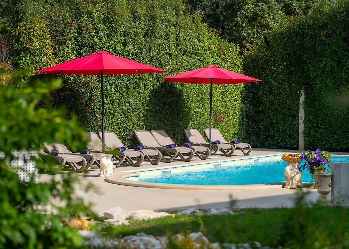 Hundefreundlliche Mit Privatpool, Panorama Meerblick, Outdoor-kueche, Babybett * Poreč